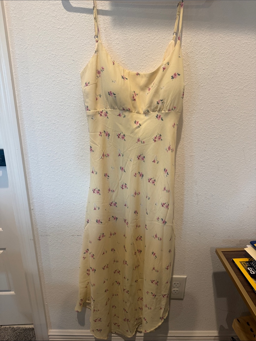 NWT Hollister adjustable straps, side zipper , tie back dress.